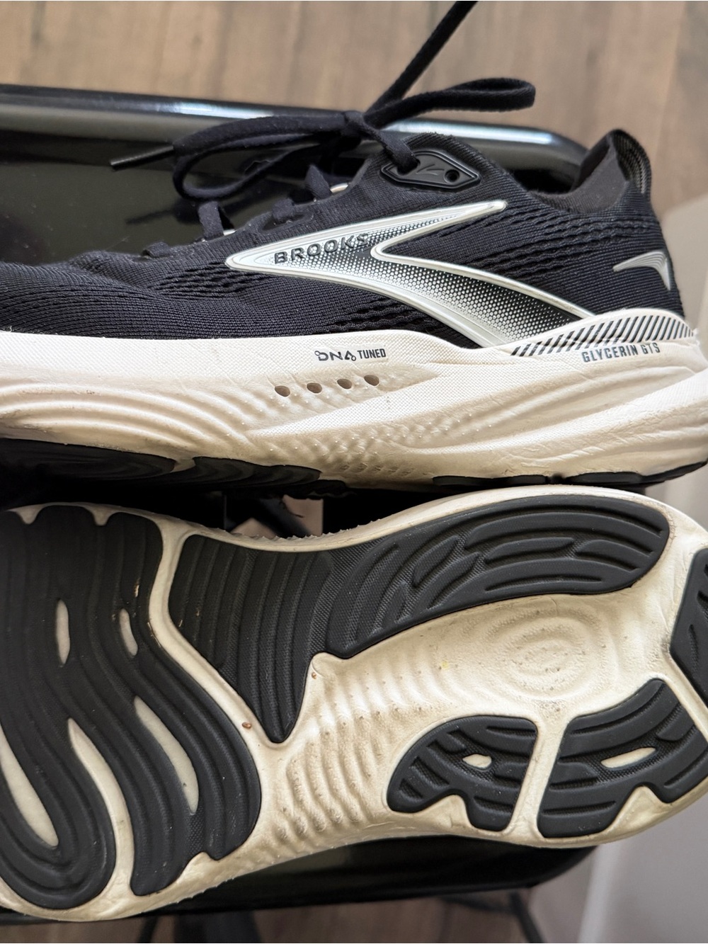 Brooks Women's Black and White Athletic Running Shoes - Picture 3 of 3